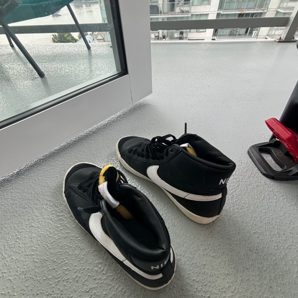 Nike Shoes unisex 26.5 cm EU42 - Picture 2 of 4